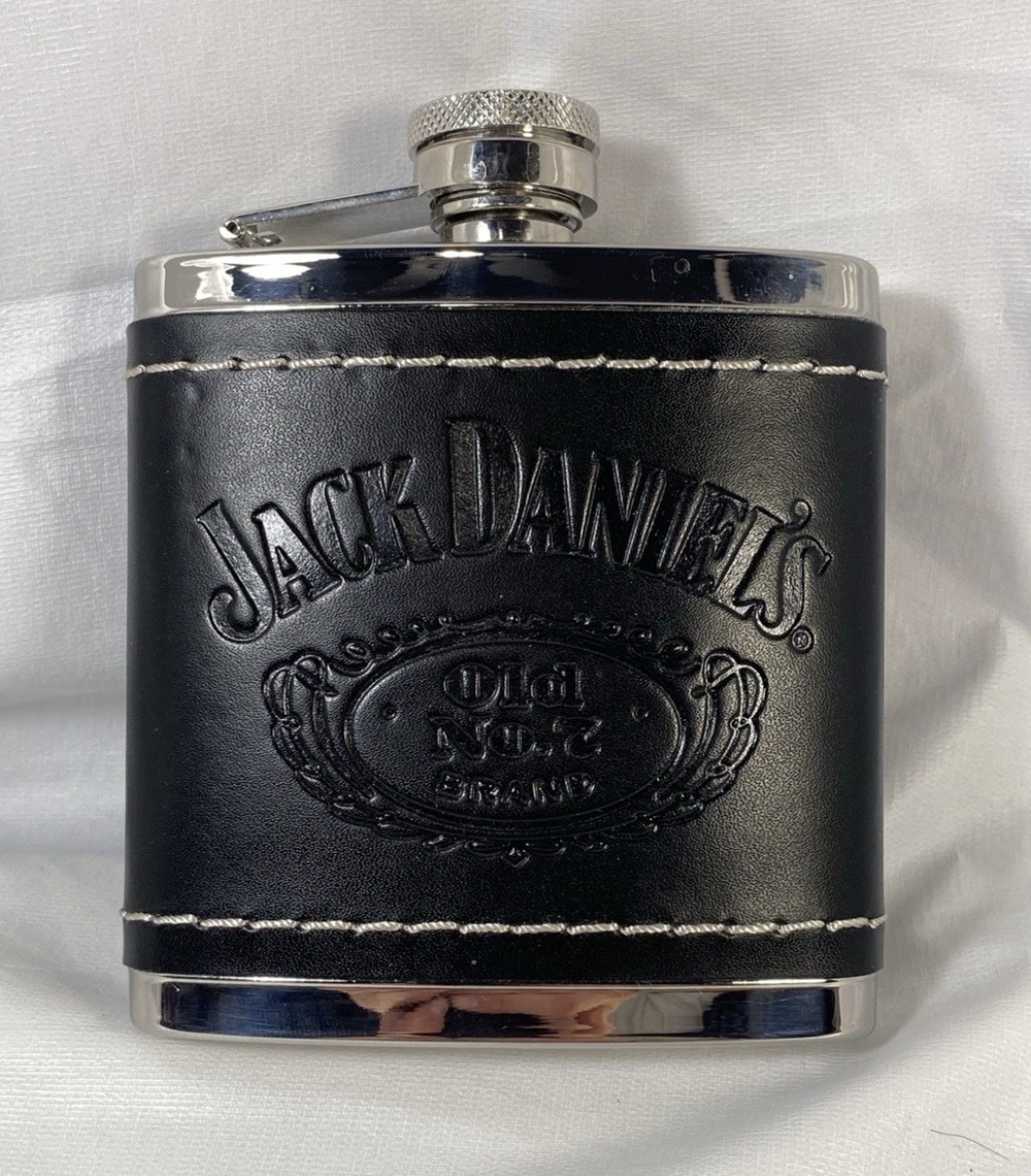 2009 Jack Daniels Old No.7 Stainless Steel & Black Leather 5oz Hip Flask